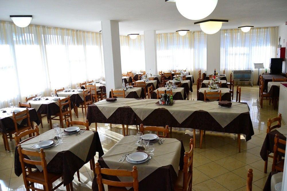 San Mauro Mare Hotel Fabio מראה חיצוני תמונה